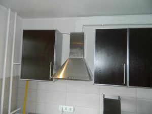Установка вытяжки на кухне в Кимовске